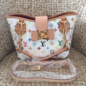 COPY - Louis Vuitton Annie